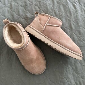 UGG Ultra Mini